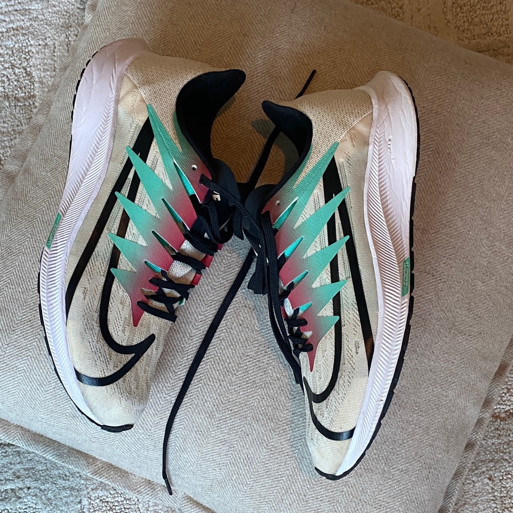 Nike Running Shoes Zoom Rival Fly - Cream, Black, Pink, Teal